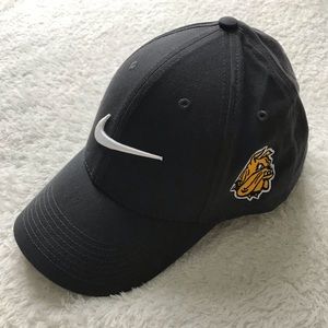 University of Minnesota Duluth Bulldog Hat